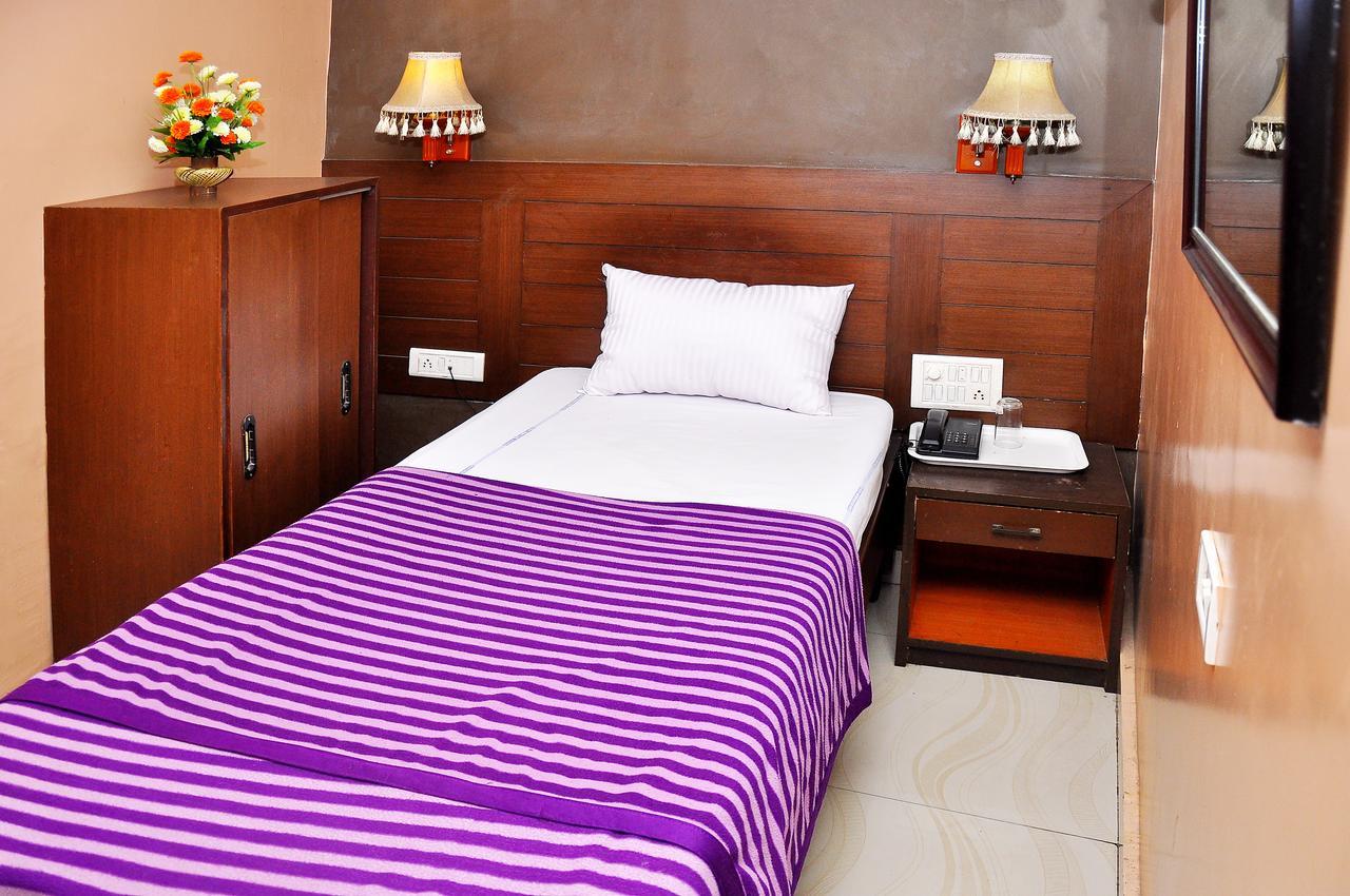 Royal Avenue Hotel Bangalore Luaran gambar