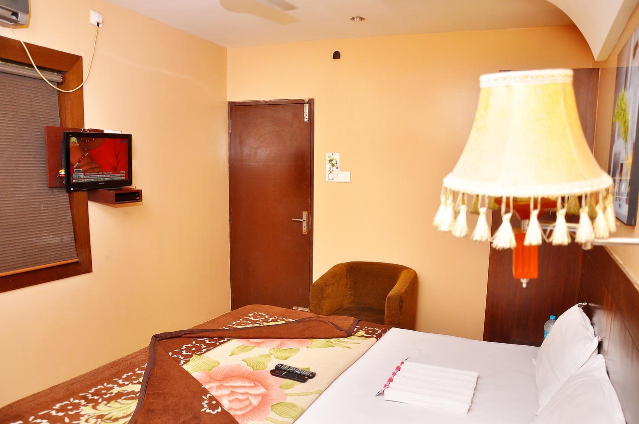 Royal Avenue Hotel Bangalore Luaran gambar